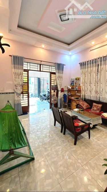 BÁN NHÀ TRẢNG DÀI, SỔ HỒNG, ĐƯỜNG RỘNG 5m, SÂN OTO GẦN NGÃ 3 5 THƯỞNG - 2