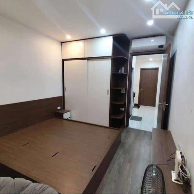 BÁN NHÀ PHỐ NGỌC LÂM – VỊ TRÍ ĐỈNH – GIÁ CỰC MỀM CHỈ 6.X TỶ   Diện tích: 46m² – 4 Phòng - 2