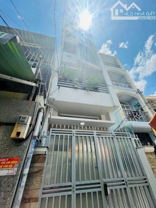 CHÍNH CHỦ CẦN BÁN CHDV 6 TẦNG DTSD 210m2 NGUYỄN KHOÁI Q.4 DÒNG TIỀN TR 45TR NHỈNH 6TỶ . - 2
