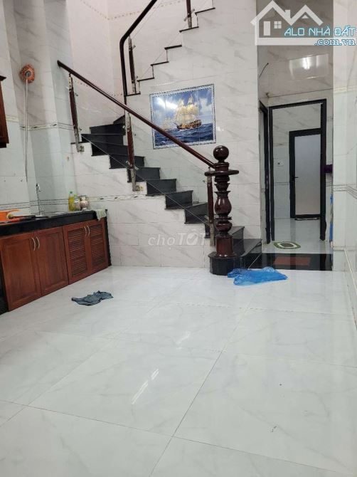 Nhà Hẻm 3 Gác 1/ Hậu Giang, P.11, Quận 6 | 4 x 16 | Trệt 2 Lầu ST | 2PN 3WC | Giá 12tr - 2