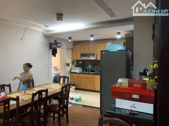 Chung cư E3A Vũ Phạm Hàm Cầu Giấy 180m 4PN 11 tỷ - 2