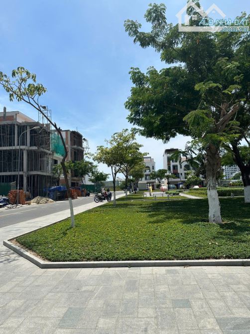 Cần bán lô góc KĐT VCN Phước Long 2 view công viên thoáng mát - 2