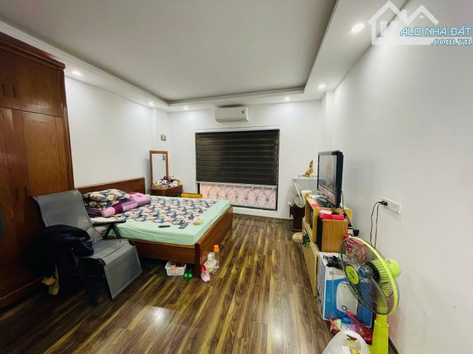 Bán nhà mặt ngõ 37 Bằng Liệt, SĐCC 32m2 x 5 tầng, ngõ ô tô - 2