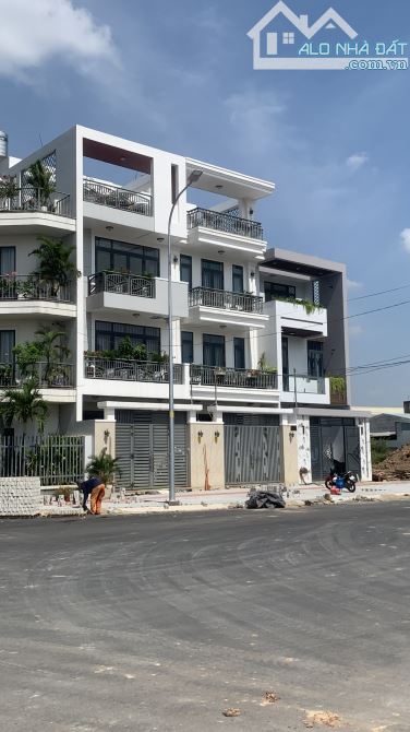 Bán căn góc 2 mặt tiền đường 30m, Dương Thị Giang ( 7x20m), giá chỉ 14.6 tỷ TL - 2