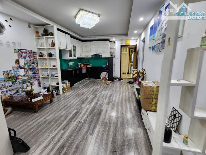 Bán gấP, trả NH-Chỉ 3,99 tỷ - CC Thạch Bàn CT2A 1 căn duy nhất - 69m2 2PN + 1 - 2