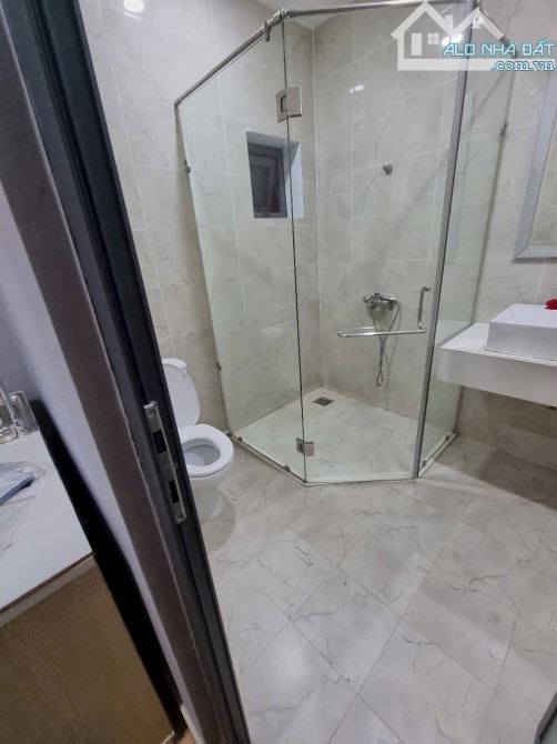 Mặt tiền kinh doanh Cù Lao, Phú Nhuận, 5 tầng, dòng tiền 40tr/tháng - 2