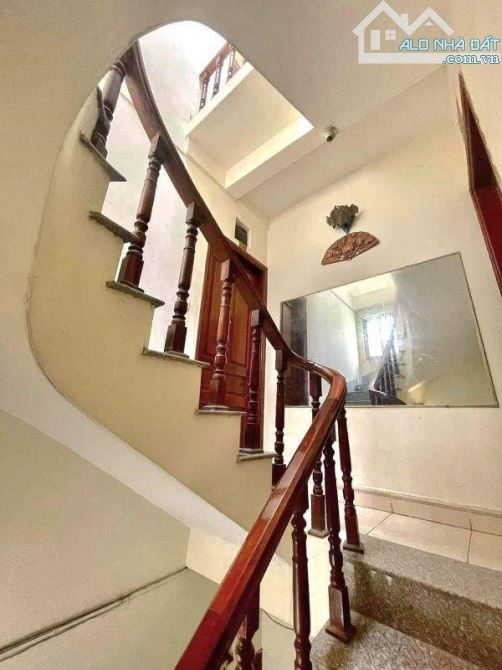 Bán nhà 2 MT 4x25.5m 6 tầng 8 phòng khép kín - Mặt phố Nguyễn Khuyến Đống Đa - 38.2 tỷ - 2