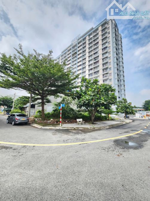 6,6Tỷ TL🔥Bán đất 3 mặt tiền thoáng mát_162,6m2 Ngay Cổng Chung Cư, p.An Phú, Tp.Thuận An - 2