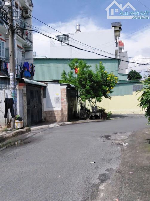 Nhà MT Tân Chánh Hiệp 8, P. Tân Chánh Hiệp, DT 5,7x16m, nhà cấp 4 giá 5,7 tỷ TL - 2