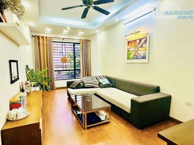 𝐍𝐡à đẹ𝐩 𝐋𝐚 𝐓𝐡à𝐧𝐡 – 𝐆𝐚𝐫𝐚 ô 𝐭ô – 𝐅𝐮𝐥𝐥 𝐧ộ𝐢 𝐭𝐡ấ𝐭 – 𝐇𝐚𝐢 𝐦ặ𝐭 𝐭𝐡𝐨á - 2