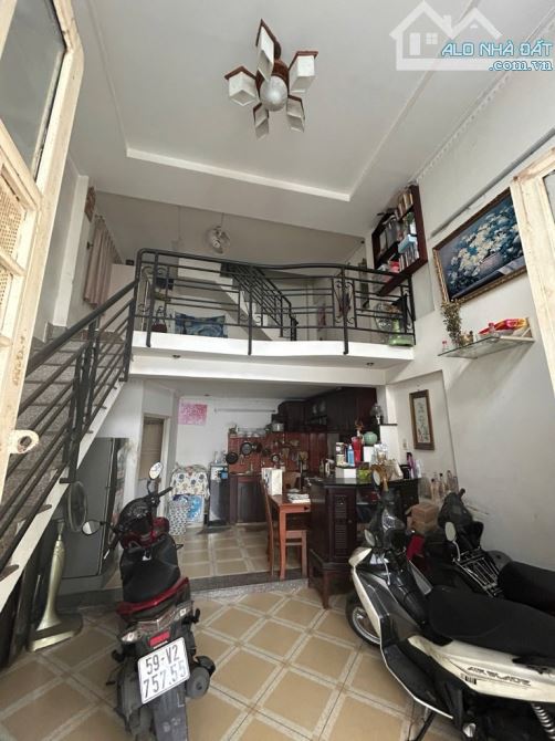 Bán nhà 3 tầng đường Nguyễn Văn lượng phường 17 quận gò vấp - 2