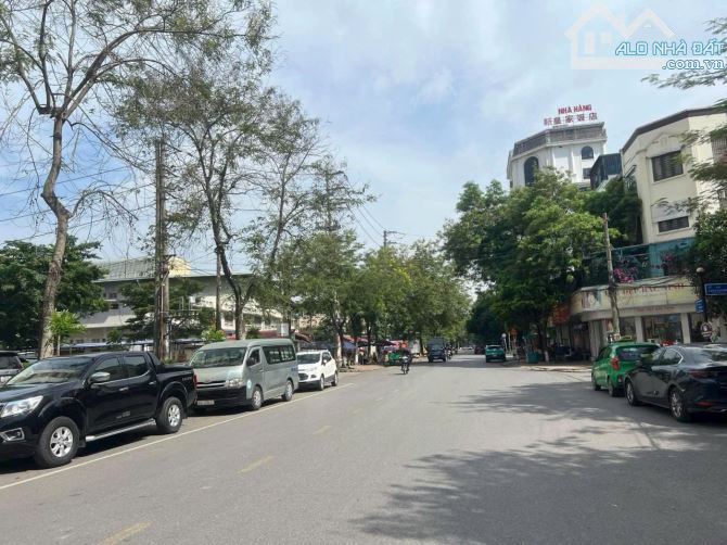 Bán nhà 4 tầng Lý Anh Tông hud A dt  88m mt 5.5m hướng TN giá 26.5 tỷ - 2