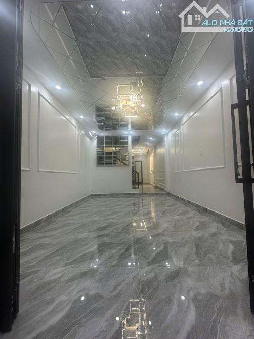 Bán Nhà Trần Nguyên Hãn Ô Tô Vào Nhà Xây Độc Lập - 2
