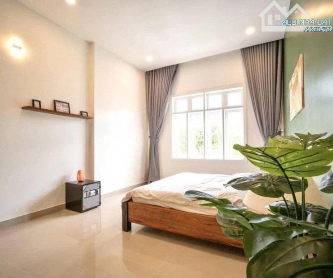 Bán Villa 2 Mặt Tiền Đường Vạn Hạnh, Phường 8, TP. Đà Lạt – Biệt Thự Thiết Kế Đẹp, Full TC - 2