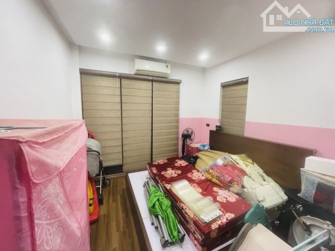 Hiếm - Bán nhà Cổ Linh – 43m2 – 4 tầng 3 ngủ - Ô tô nhỏ đỗ cửa – 5.6 tỷ - Chủ thiện chí - 2