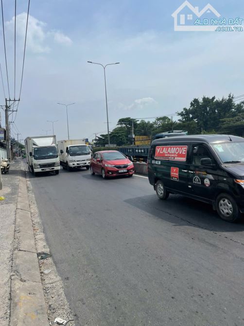 Bán đất mặt tiền 22x190m giá 120 tỷ Đường Quốc Lộ 1A - 2