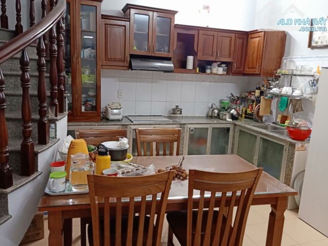 Nhà Đẹp Gần Chợ Hạnh Thông Tây 2 Lầu Hẻm 7m DIện Tích 68m2 - Giá Chỉ 7.2 Tỷ TL - 2