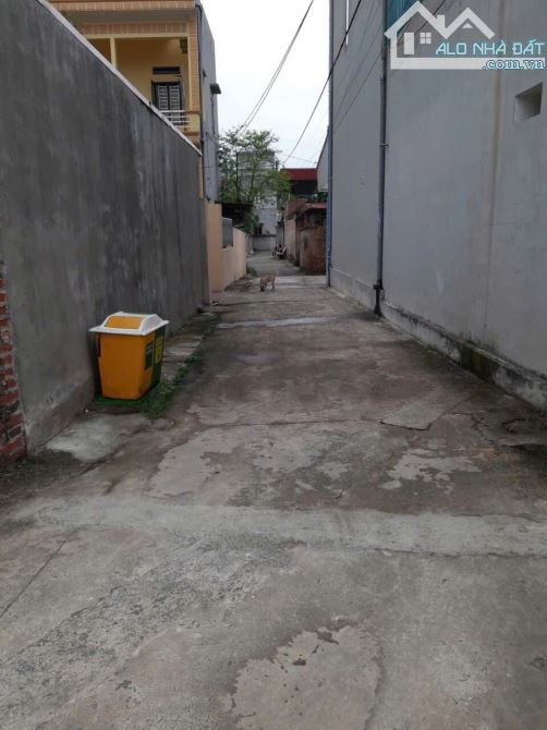 Bán lô thổ cư nghiêm Thôn Quế Võ dt 75m mt 6.7m hướng đb giá 1.5 tỷ - 2