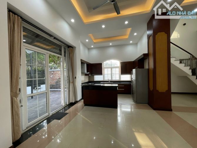 Chủ gửi bán GÓC 2 MẶT TIỀN KỲ ĐỒNG , QUẬN 3 NGANG -12m - HĐT 190TR - GIÁ GIẢM 70 TỶ VỀ 55 - 2
