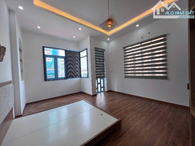 Gần Cầu Chữ Y - Tặng Full Nội Thất - Nhà Mới Đẹp - Đường Bê Tông 5m - Ngang Hơn 5m - 6,5tỷ - 2