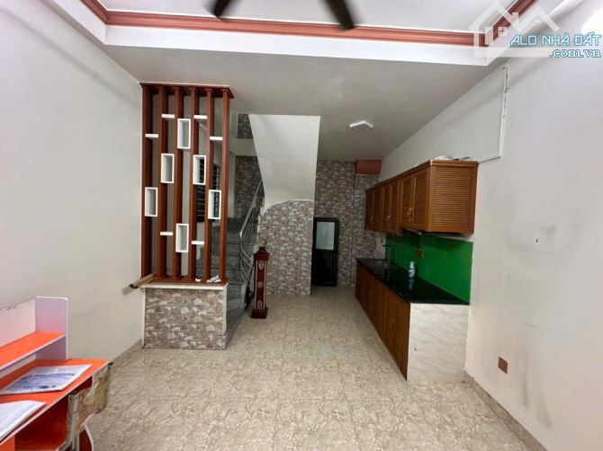 🌹 CHỦ NHIỆT BÁN 🌟 BÁN NHÀ PHÚC LỢI - LONG BIÊN - GẦN Ô TÔ - DÂN XÂY - 35M² - 💸 5.2 TỶ - 2