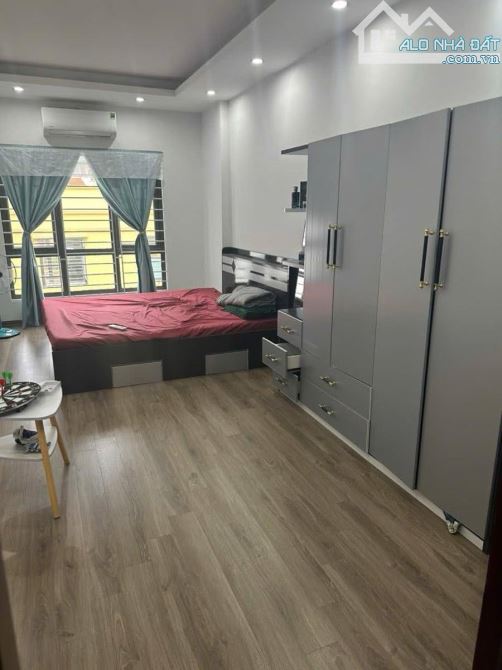 BÁN NHÀ THƯỢNG CÁT - FULL NỘI THẤT - 32M2 - 5 TẦNG - 5.6 TỶ - 2