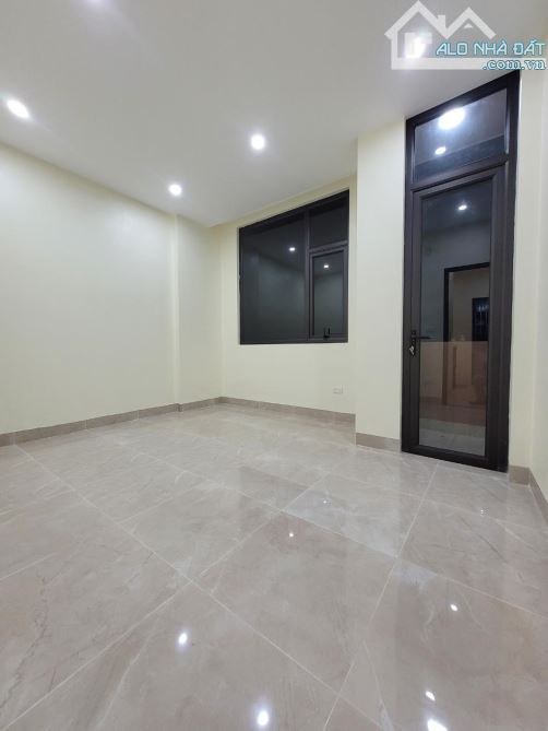 🏡 CỰC ƯU ĐÃI – NHÀ ĐẸP 4 TẦNG – GIÁ CHỈ 5.X TỶ – TỔ 9 THẠCH BÀN – LONG BIÊN - 2