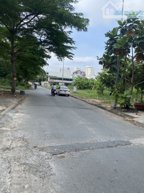 Bán nhà biệt thự căn góc mặt đường Bát Nàn Quận 2 cũ dự án Thế kỷ 21 (199.2m2) 48 tỷ - 2