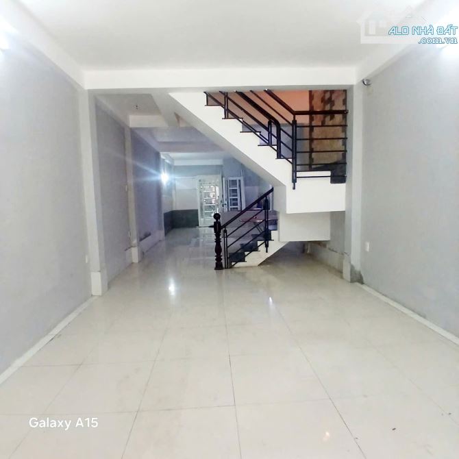 Nhà 3 tầng 4x 20m Ngay vòng xoay AN LẠC - Hồ học Lãm đường 6m 4.8 tỷ - 3