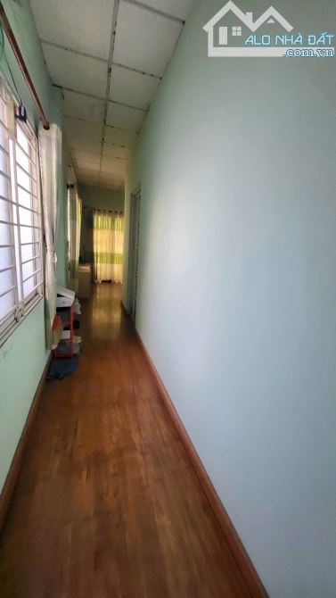 Bán nhà 2 tầng, có pn dưới trệt. DT 60m2 - nở hậu. Chỉ 4.x tỷ - 3