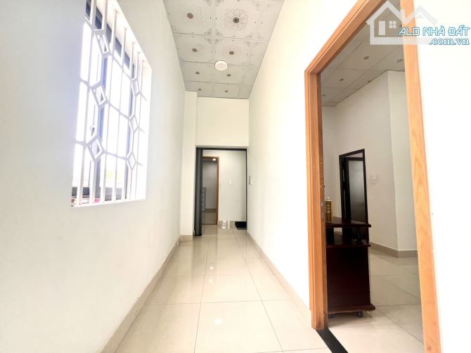 NHÀ MẶT TIỀN CHỢ, ĐƯỜNG SỐ 4 LINH XUÂN, 140M2 (7×20)M, 3 TẦNG, CHỈ 9.2 TỶ. - 3