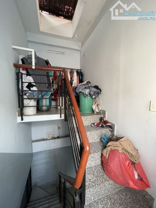 NHÀ 2 TẦNG HẺM XE HƠI SÁT MẶT TIỀN QUỐC LỘ 1A PHƯỜNG AN PHÚ ĐÔNG CHỈ 4,6 TỶ- DT 76m2 3PN - 3