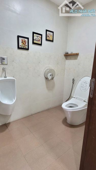 Bán nhà Tây Nam Linh Đàm, 110m2 x 5 tầng, lô góc, ô tô tránh - 3
