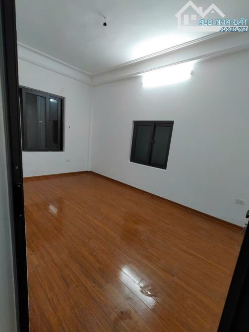 Bán nhà nguyễn chính 40m2 3 tầng còn mới – 2 thoáng trước sau - giá 5.8 tỷ - 3