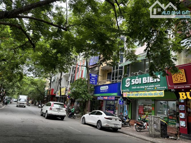 Siêu hiếm! Bán nhà mặt phố Nguyên Hồng Đống Đa - 50m2 MT 5.5m kinh doanh vỉa hè giá 28 tỷ - 3