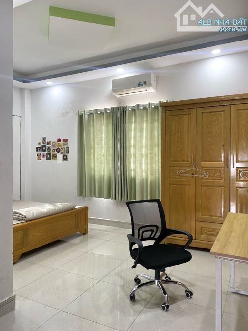 🏡Nhà Phố Cạnh Quận 7 - 100m2 - 3 Tầng - Xe Hơi Đậu Cửa - 6 Tỷ Hơn - 3