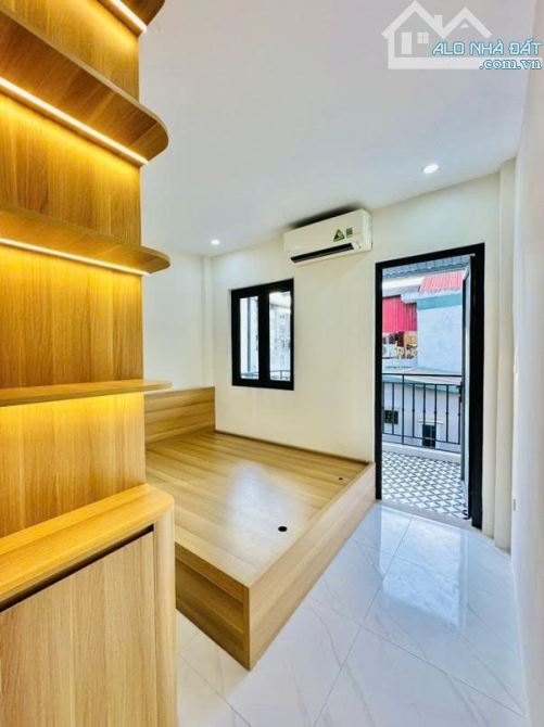 BÁN CĂN HỘ TẬP THỂ NGÕ 33 NGUYỄN AN NINH – 60M² – 2 TẦNG – Ô TÔ ĐỖ CỬA – GIÁ 2.95 TỶ - 3