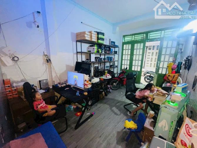 Bán nhà đẹp, giá rẻ Tân Bình, Hẻm xe hơi Phan Huy Ích chỉ nhỉnh 4 tỷ - 186 - 3