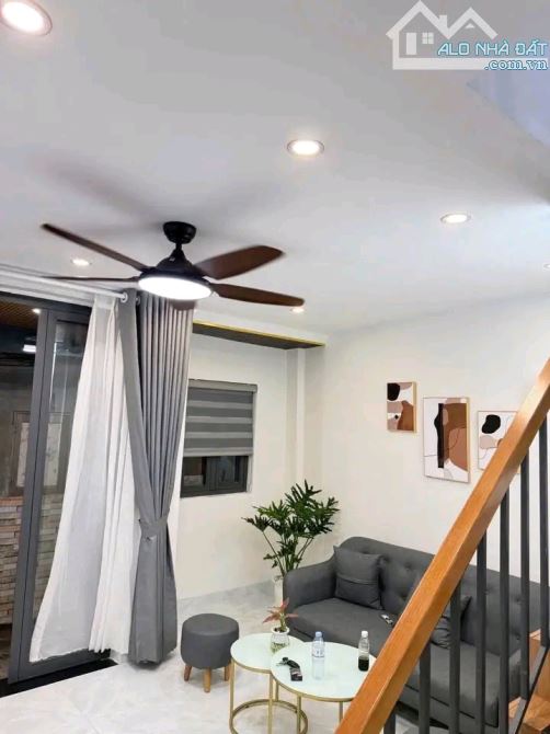 Kẹt vốn bán gấp nhà Phạm Đăng Giảng, Bình Tân. Giá 2,01 tỷ/56m2, hẻm xe hơi 6m - 3