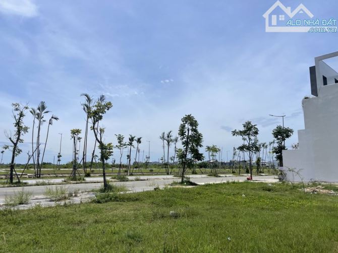 🌟 LÔ ĐẤT MẶT TIỀN VIEW KÊNH – ĐẸP NHẤT KQH HƯƠNG SƠ – GIÁ SIÊU TỐT! 🌟150m² - 3
