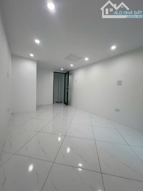 BÁN GẤP NHÀ ĐẸP 5 TẦNG ĐẠI CỒ VIỆT 34m² Ô TÔ ĐỖ CỬA – KINH DOANH ĐỈNH GIÁ 8 TỶ - 3