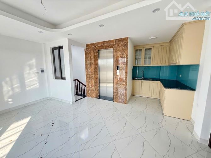 Nhà Góc Hai Mặt – Có Thang Máy – Nhà Mới Ở Luôn – Ô Tô Đỗ Tận Cổng – Chỉ 7.X Tỷ Lh - 3