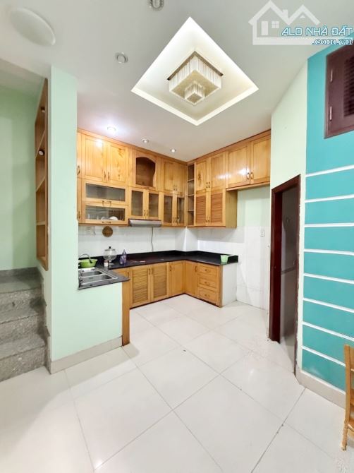 Bán biệt thự sát mặt tiền Nguyễn Đình Chiểu Q3, 144m² x 7 tầng thang máy - MT: 8m - 52 tỷ - 3