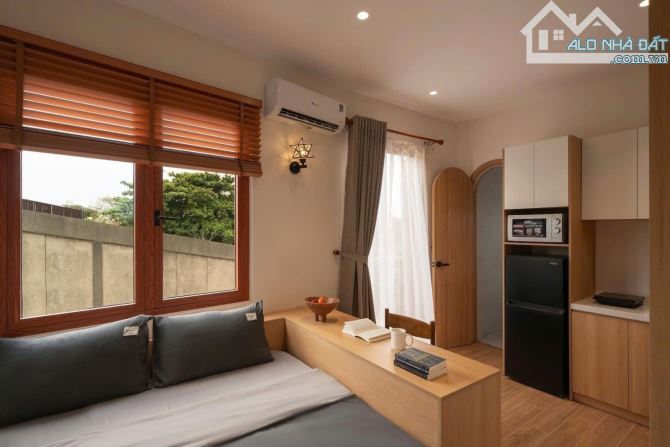 BÁN TOÀ NHÀ 11 CHDV STUDIO LUXURY - DOANH THU 1.2 TỶ/NĂM - GIÁP PHÚ NHUẬN - DTS 330 m2 - 3