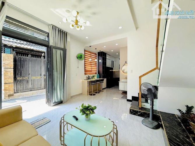 SIÊU HIẾM GÒ VẤP – NHÀ NGANG GẦN 10M – SÁT LÀNG HOA – GIÁ 4.35 TỶ - 4