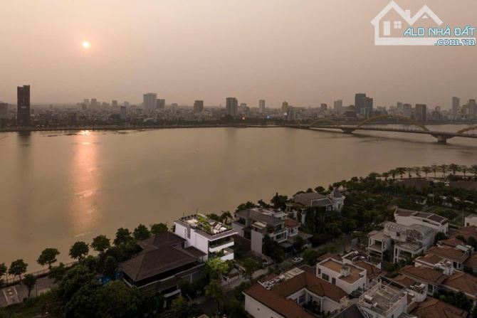 Biệt thự cao cấp  Euro Village 1 900m2, ngang 36m x 25m  hai mặt tiền view Cầu Rồng - 3