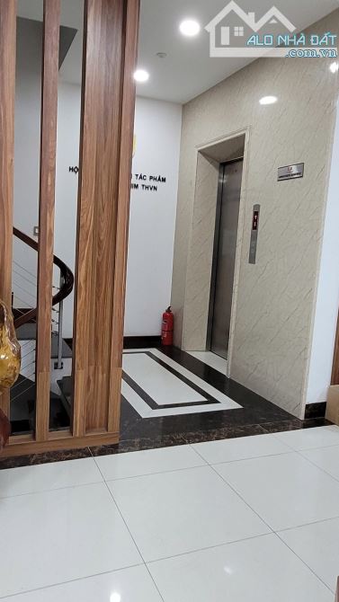 Bán nhà Tây Nam Linh Đàm, 110m2 x 5 tầng, lô góc, ô tô tránh - 4