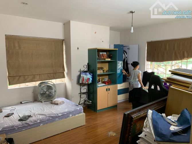 Chung cư E3A Vũ Phạm Hàm Cầu Giấy 180m 4PN 11 tỷ - 4