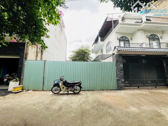 Bán đất ngay VinCom 300m Biên Hoà 108m2 ( ngang 6.7m) chỉ 4.75 tỷ - 4