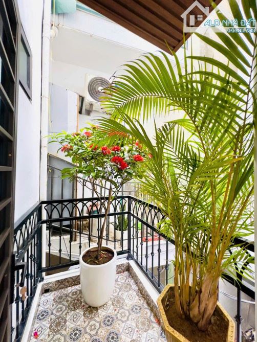 Bán nhà Minh Khai 55m2 - 5 tầng, thang máy, ngõ 3 gác đỗ cửa, 10m ra phố - 12x tỷ - 4